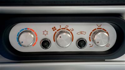 کابین و امکانات لوتوس الیزه 220 کاپ